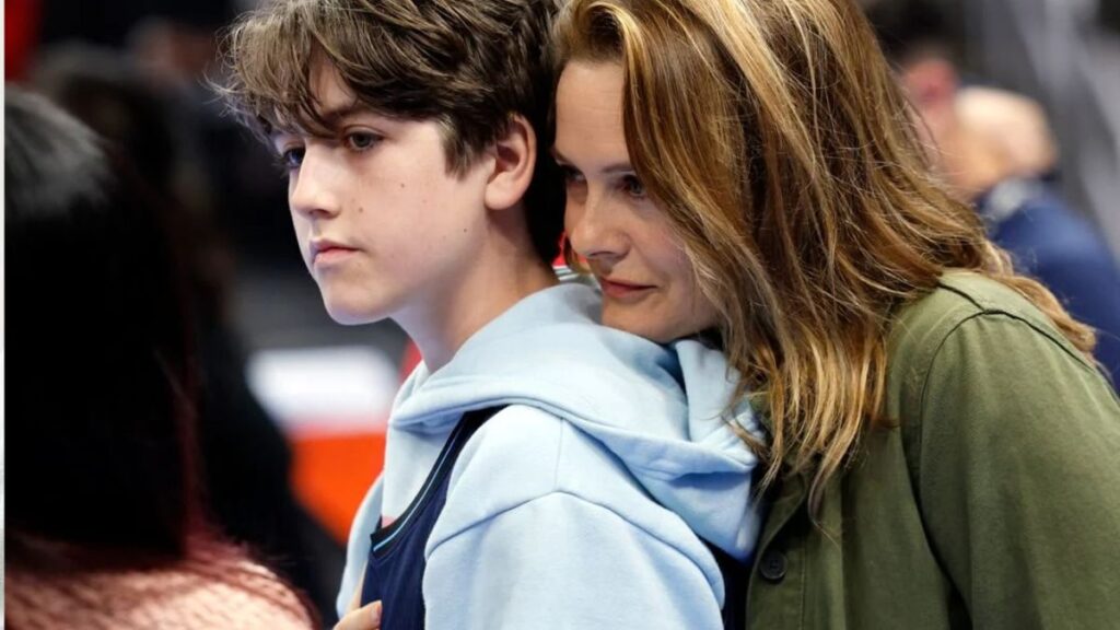 noah wilder russell thorton